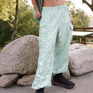 ✨ NWOT | FREE PEOPLE Color Burst Shine Hike Pants – Glacial Mist Combo | Small ✨